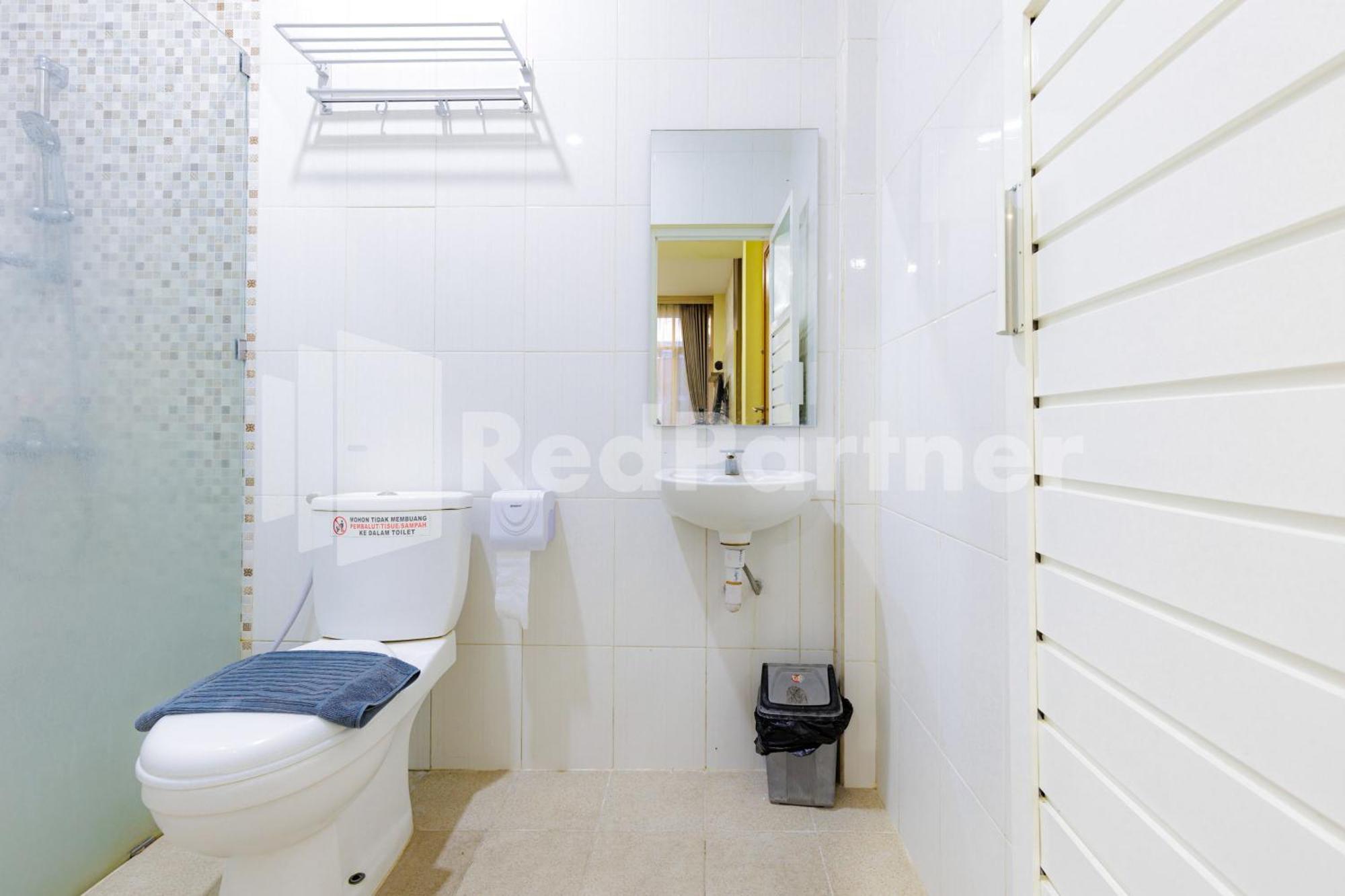 De Malang Sweet Homestay Syariah Mitra Reddoorz Dış mekan fotoğraf