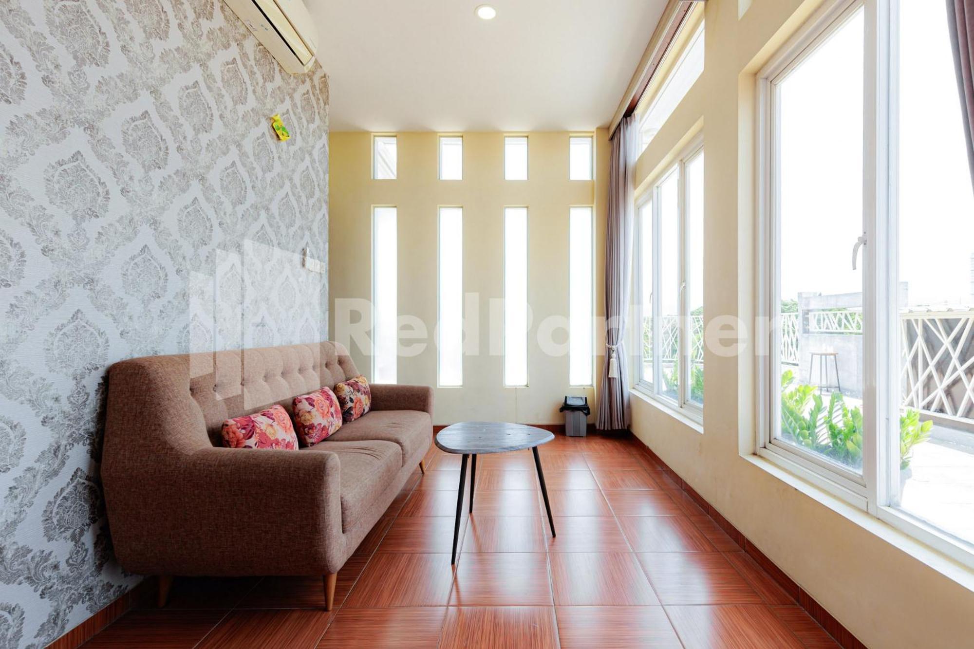 De Malang Sweet Homestay Syariah Mitra Reddoorz Dış mekan fotoğraf